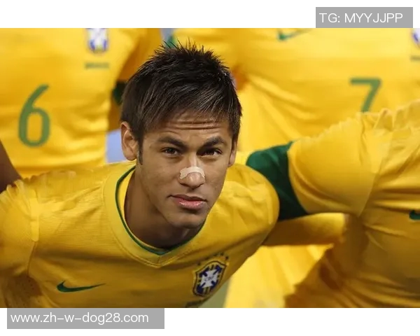 顶级足球巨星背后的真实生活揭秘：从训练到私人时光的一切展现